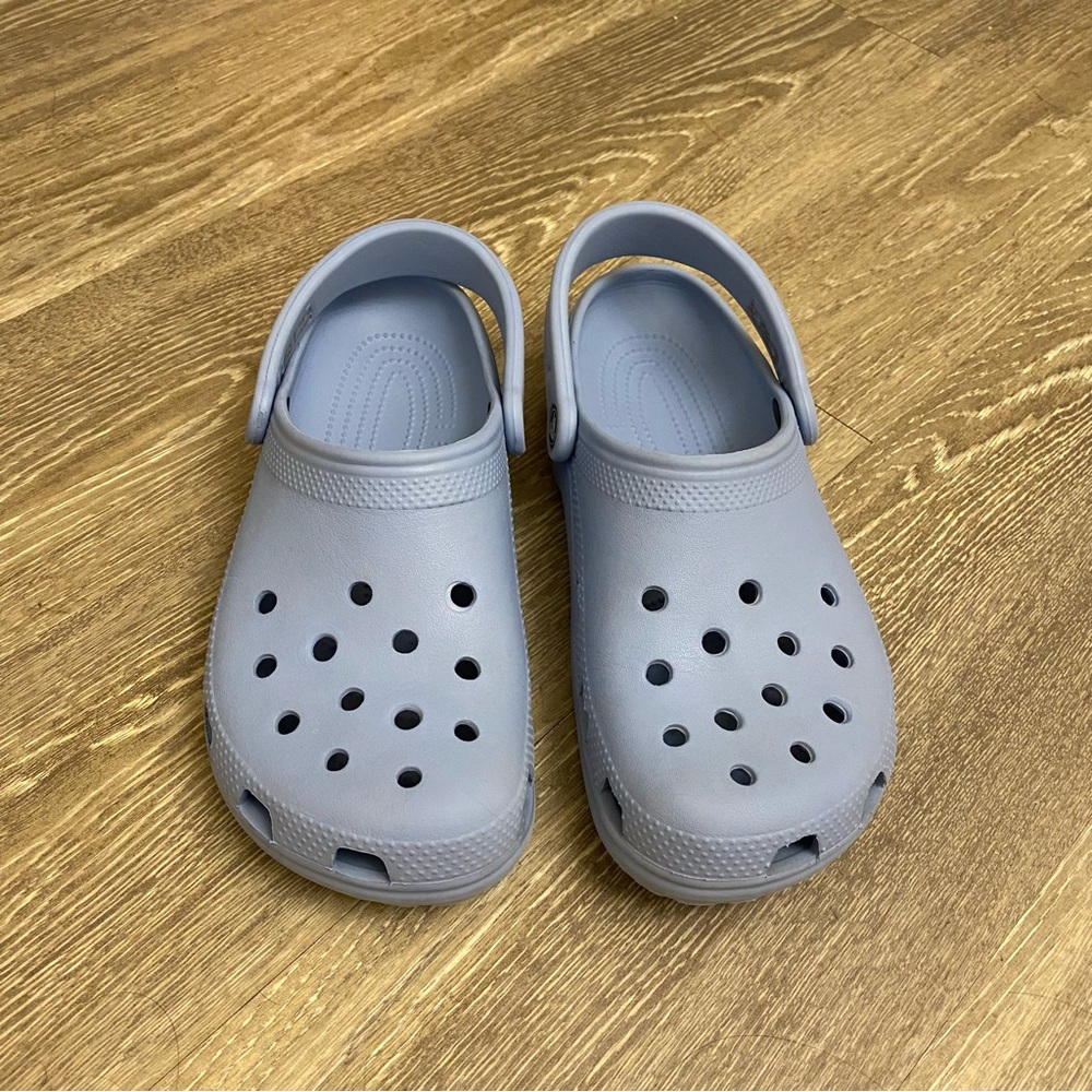 blue crocs